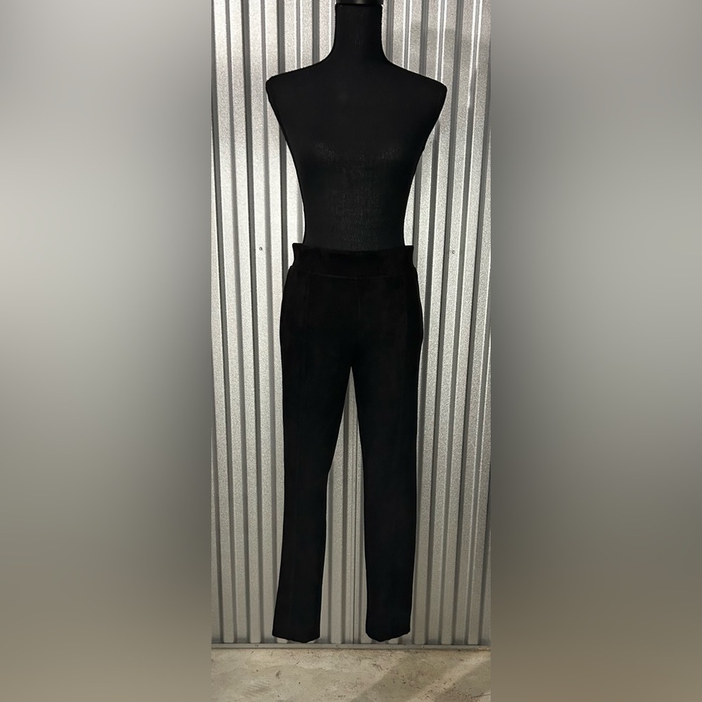 Women’s Andrew Marc Black Polyester Spandex Stretchy Suede Pants Size Small